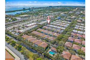 49 Laurel Oaks Cir, Jupiter, FL 33469, Sold 04/07/23