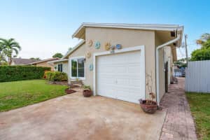 335 SW 31st Ave, Deerfield Beach, FL 33442, Sold 03/28/23