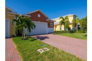 2015 Bridgepointe Cir UNIT 109, Vero Beach, FL 32967, Sold 10/27/23