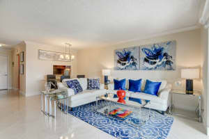 2728 Garden Dr N APT 315, Lake Worth, FL 33461, Sold 06/22/23