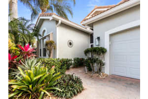 6602 Hawaiian Ave, Boynton Beach, FL 33437, Sold 04/12/23