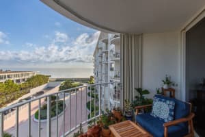 2295 S Ocean Blvd, Palm Beach, FL 33480, Sold 04/19/23