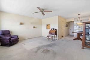 2420 Federal Hwy, Boynton Beach, FL 33435, Sold 04/04/23