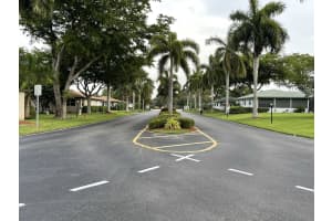 150 Mockingbird Ln, Delray Beach, FL 33445, Sold 08/18/23