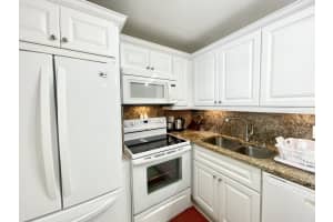 230 NE 26th Ave #2150, Boynton Beach, FL 33435, Sold 04/28/23