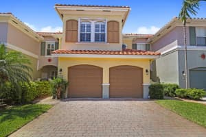 193 Las Brisas Cir, Hypoluxo, FL 33462, Sold 06/21/23