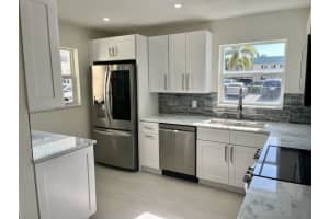 8 Colonial Club Dr, Boynton Beach, FL 33435, Sold 05/23/23