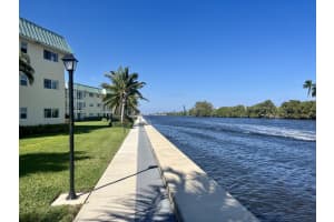 8 Colonial Club Dr, Boynton Beach, FL 33435, Sold 05/23/23