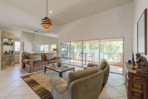 MLS# R10869684, Palm Beach Gardens, Florida 33418