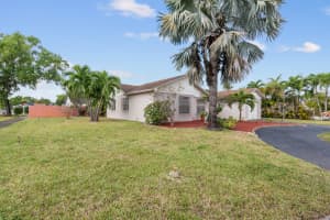 19460 NW 57th Ct, Hialeah, FL 33015, Sold 04/07/23
