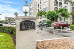 250 NE 20th St, Boca Raton, FL 33431, Sold 04/28/23