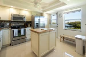 2871 N Ocean Blvd APT V559, Boca Raton, FL 33431, Sold 04/14/23