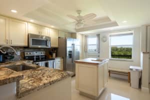 2871 N Ocean Blvd APT V559, Boca Raton, FL 33431, Sold 04/14/23