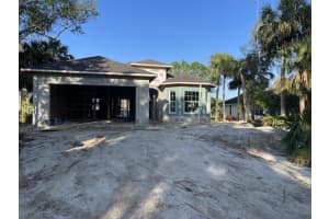 3906 58th Circle, Vero Beach, FL 32966 Sold 05/02/24