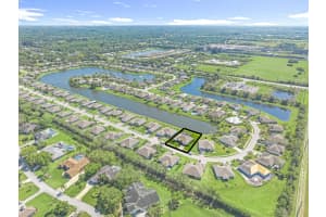 1282 Scarlet Oak Cir, Vero Beach, FL 32966, Sold 04/17/23