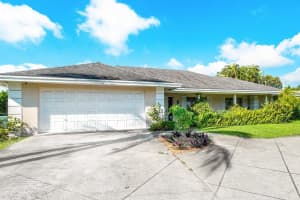 225 Golfview Dr, Jupiter, FL 33469, Sold 04/21/23