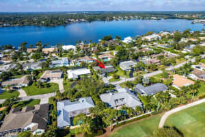 225 Golfview Dr, Jupiter, FL 33469, Sold 04/21/23