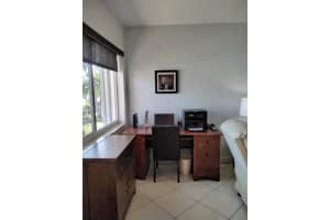 820 SW 11th Ave #9b, Hallandale Beach, FL 33009, Sold 07/12/23
