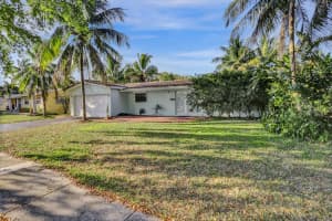 5613 Madison St, Hollywood, FL 33023, Sold 05/02/23