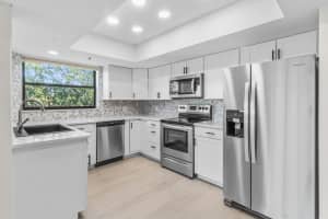 700 Uno Lago Dr APT 401, Juno Beach, FL 33408, Sold 03/27/23