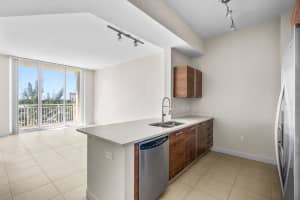 MLS# R10870522, West Palm Beach, Florida 33401