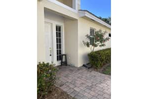 1577 SE Tidewater Place, Stuart, FL 34997 Sold 08/18/23
