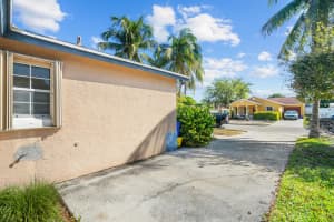 1139 Freshwater Lakes Dr, West Palm Beach, FL 33401, Sold 04/25/23