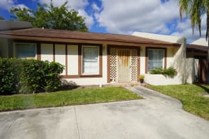 25 Chelsea Ln, Boynton Beach, FL 33426, Sold 04/25/23