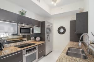 550 Okeechobee Blvd APT 919, West Palm Beach, FL 33401, Sold 05/01/23