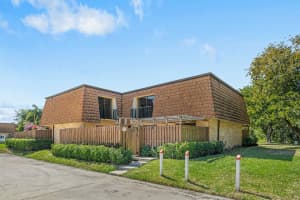 417 4th Ln, Greenacres, FL 33463, Sold 04/18/23
