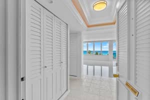 700 S Ocean Blvd APT 405, Boca Raton, FL 33432, Sold 05/26/23