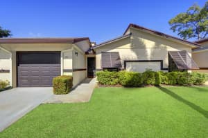 4 Ridge Pointe Dr APT C, Boynton Beach, FL 33435, Sold 05/10/23