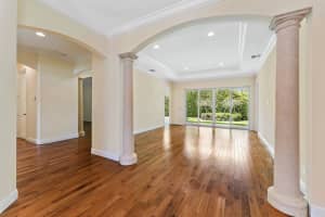 107 Gregory Pl, West Palm Beach, FL 33405, Sold 03/28/24