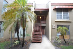4531 Treehouse Ln, Tamarac, FL 33319, Sold 04/17/23