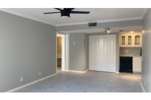 612 Executive Center Dr APT 103, West Palm Beach, FL 33401, Sold 04/18/23