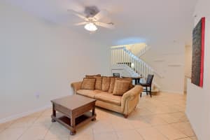 386 Lake Monterey Cir, Boynton Beach, FL 33426, Sold 04/05/23