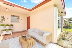 5025 NW 3rd St b, Delray Beach, FL 33445, Sold 05/16/23