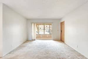 5025 NW 3rd St b, Delray Beach, FL 33445, Sold 05/16/23