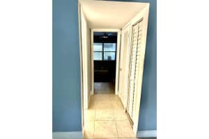 525 High Point Dr b, Delray Beach, FL 33445, Sold 08/28/23