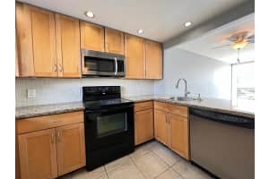 108 Royal Park Drive 2b, Oakland Park, FL 33309 Sold 11/30/23