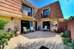 1420 Augusta Cir APT 127, Delray Beach, FL 33445, Sold 04/23/23