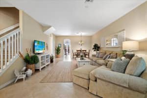 323 E Bay Cedar Cir, Jupiter, FL 33458, Sold 03/27/23