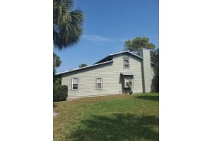 671 NE Dahoon Terrace, Jensen Beach, FL 34957 Sold 08/09/23