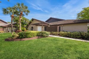 5045 Pine Dr, Boynton Beach, FL 33437, Sold 05/18/23