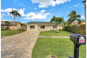 9726 Richmond Cir, Boca Raton, FL 33434, Sold 04/13/23