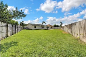 9726 Richmond Cir, Boca Raton, FL 33434, Sold 04/13/23