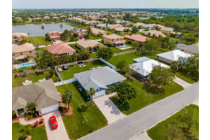 1000 Southlakes Way SW, Vero Beach, FL 32968, Sold 04/20/23