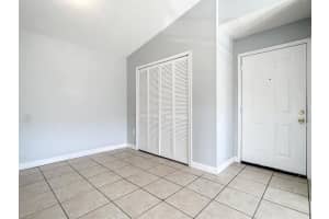 5232 Via Hacienda Circle A219 Orlando, FL 32839 Sold 03/18/23