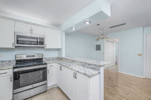 1302 Nebraska Ave Apt 1b, Fort Pierce, FL 34950, Sold 03/31/23