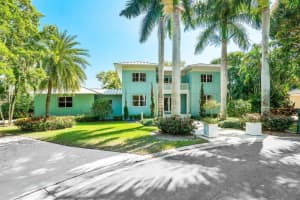 107 Abbie Ct, Sewall's Point, FL 34996, Sold 04/17/23